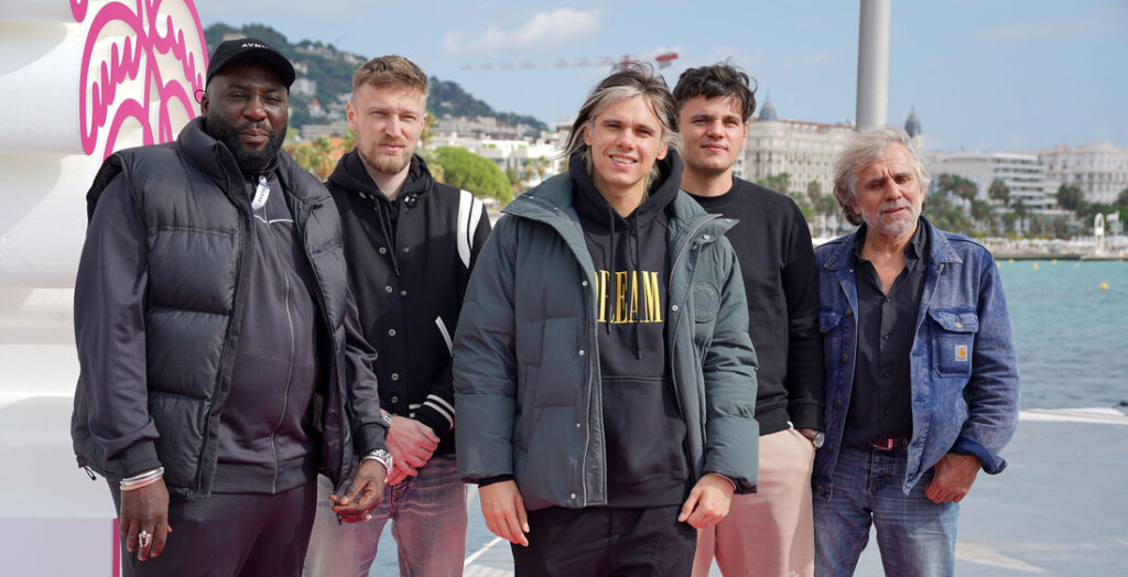 Montre jamais ça à personne : Orelsan et ses frères - MovieRama
